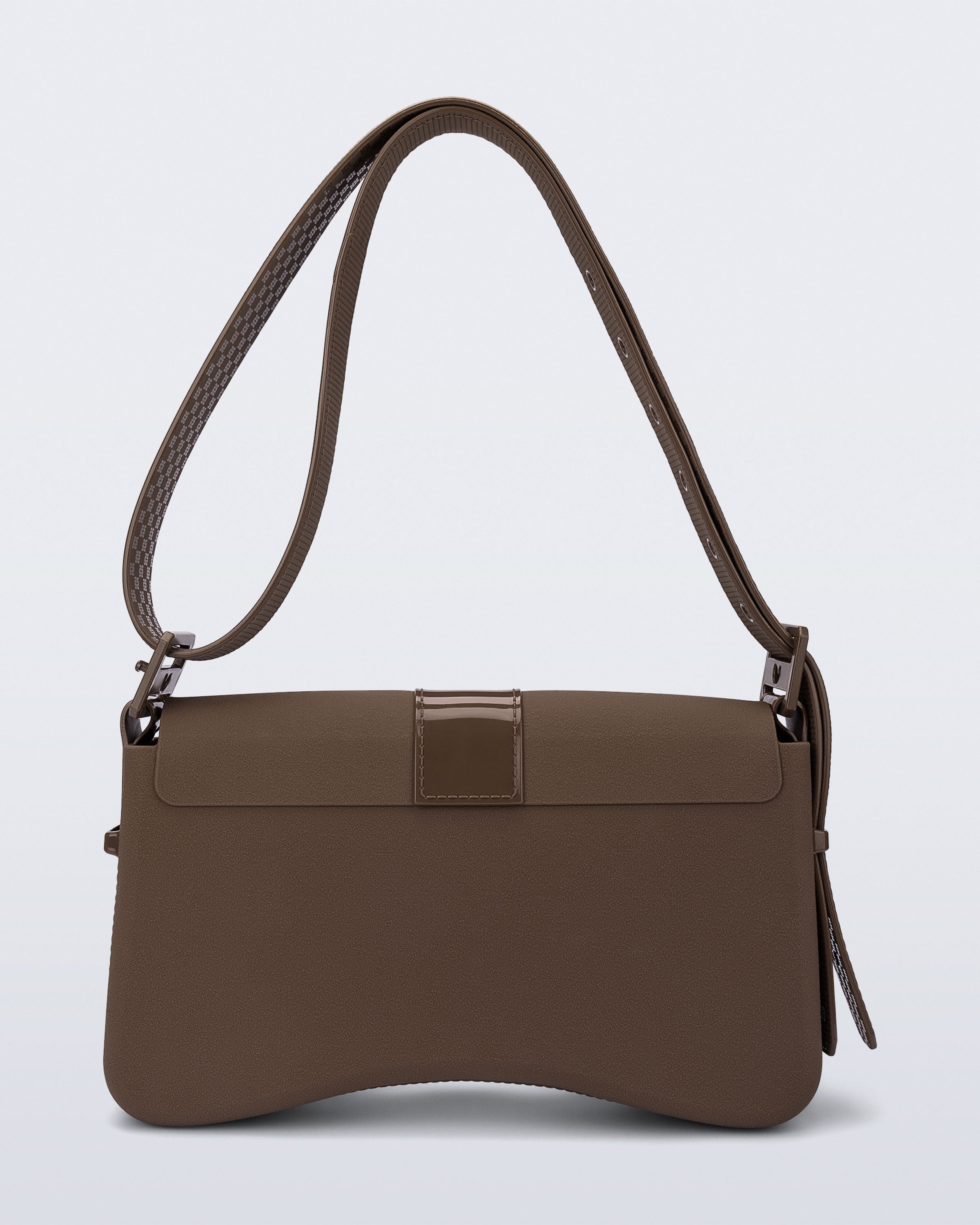 Melissa Cargo Bag ayarlanabilir askı detayı