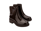 Melissa Chelsea Boot Dark Brown çift bot – önden görünüm, modern Chelsea stili ve parlak yüzey.