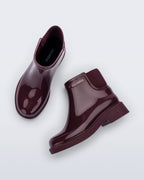 Mini Melissa Chelsea Boot II çocuk botun elastik panel ve taban detayı yakın planda görünüyor.