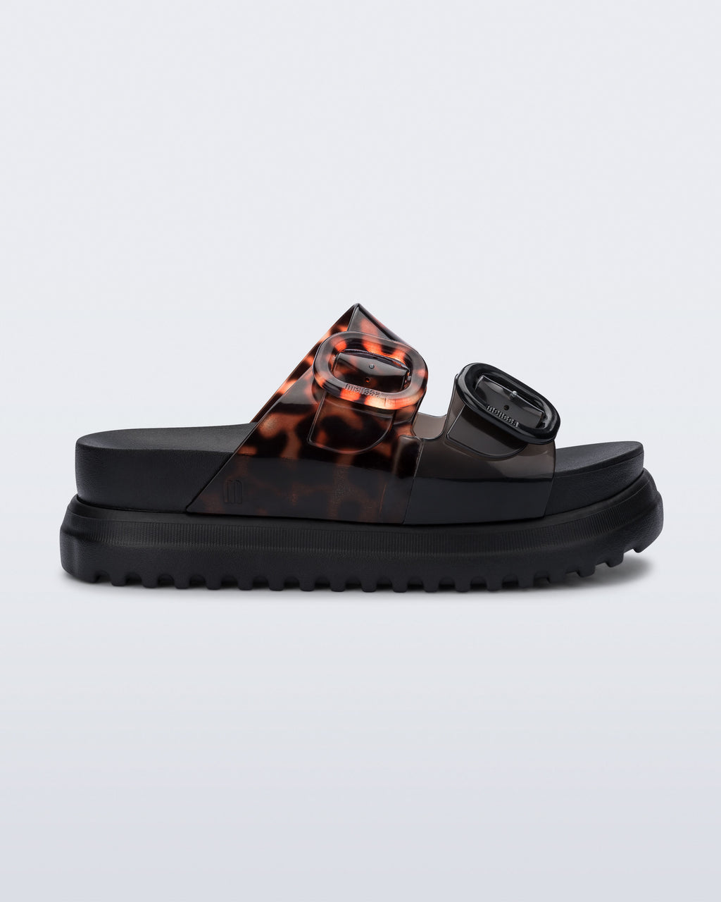Melissa Cozy Platform Black/Tortoise kadın terlik yan görünüm – platform taban ve kaplumbağa deseni detay