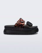 Melissa Cozy Platform Black/Tortoise kadın terlik yan görünüm – platform taban ve kaplumbağa deseni detay