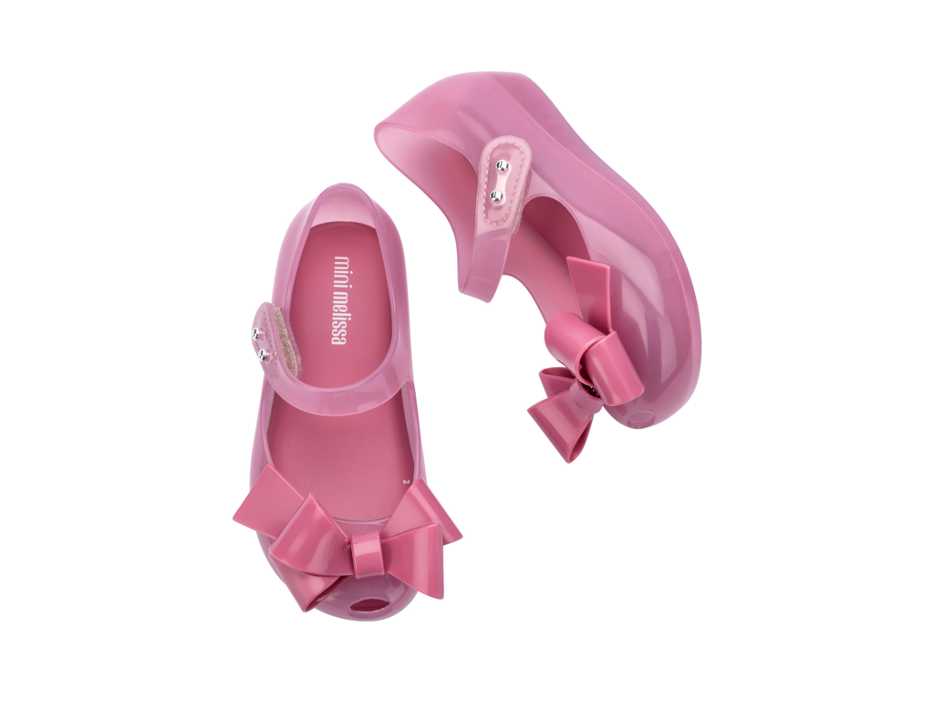 Mini Melissa Ultragirl Classy BB lila fiyonklu çocuk ayakkabı, üstten görünüm – parlak lila ton, önde büyük fiyonk detayı, günlük ve özel gün kombinleri için ideal babet.