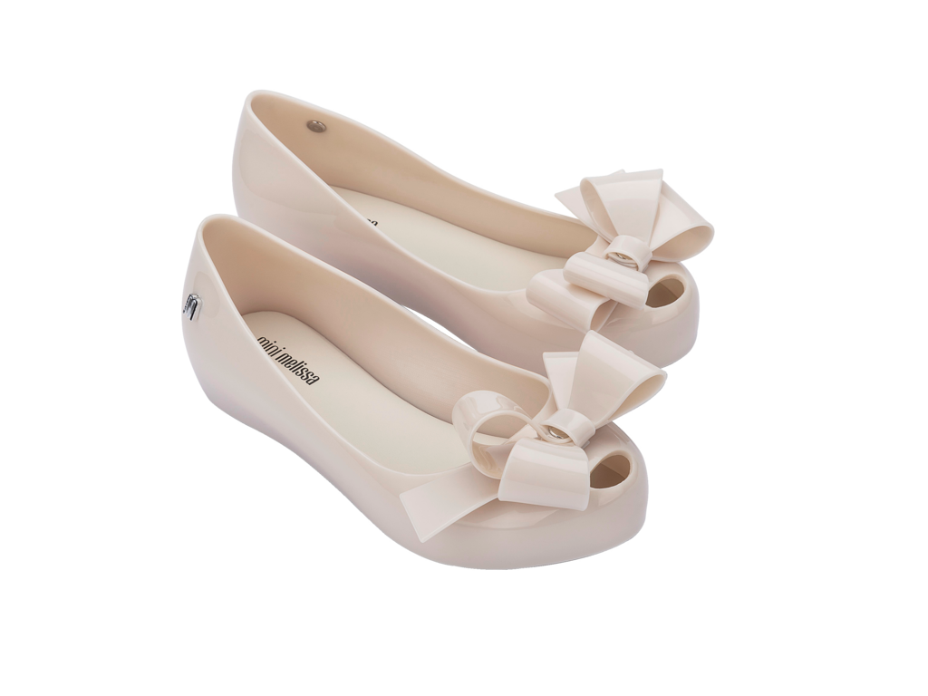 Mini Melissa Ultragirl Classy bej kız çocuk ayakkabı çifti, peep toe ve fiyonk detaylı, zarif tasarım