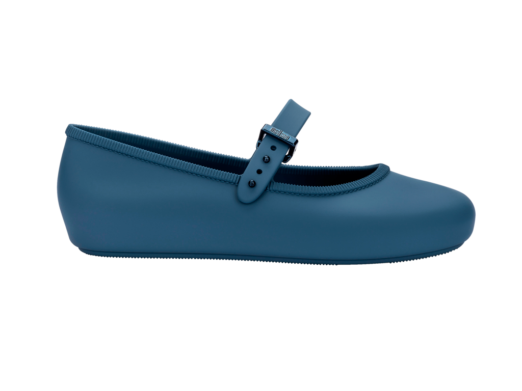 Mini Melissa Soft Ballerina INF mavi yan görünüm, kayışlı mavi balerin ayakkabısı, günlük kullanım için ideal