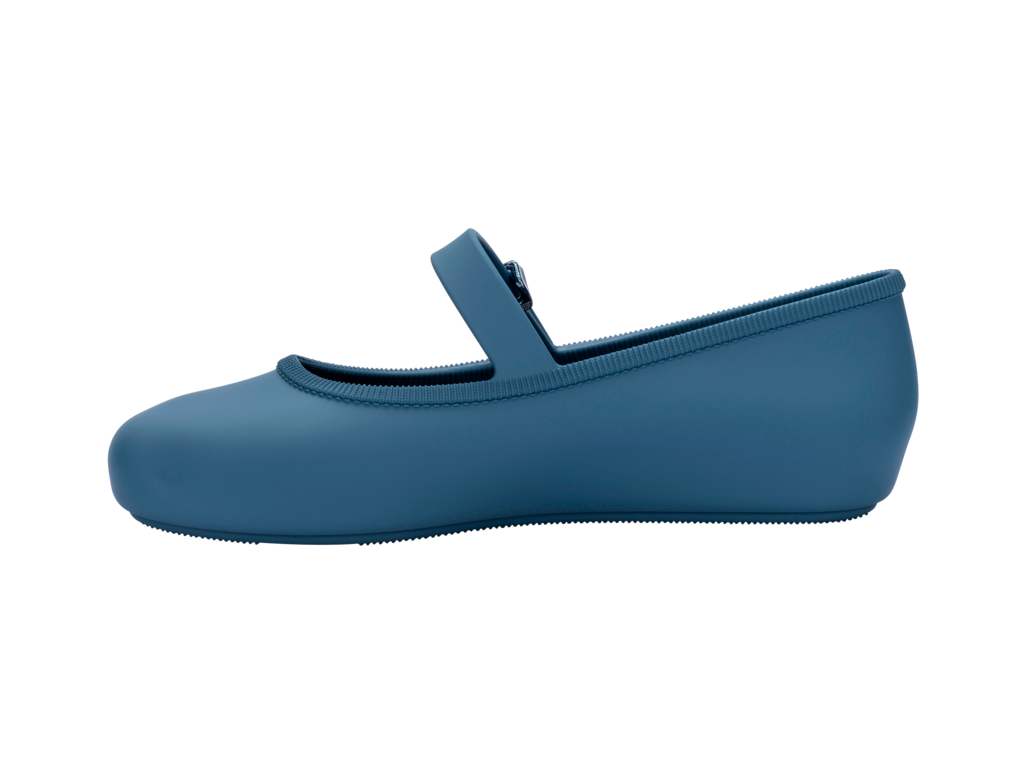 Mini Melissa Soft Ballerina INF mavi yan görünüm, ayarlanabilir kayışsız görünüm