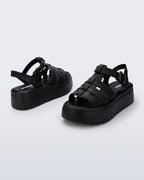 Melissa Up Platform siyah kadın platform sandalet, iki çift olarak çapraz açıdan ürün görseli.