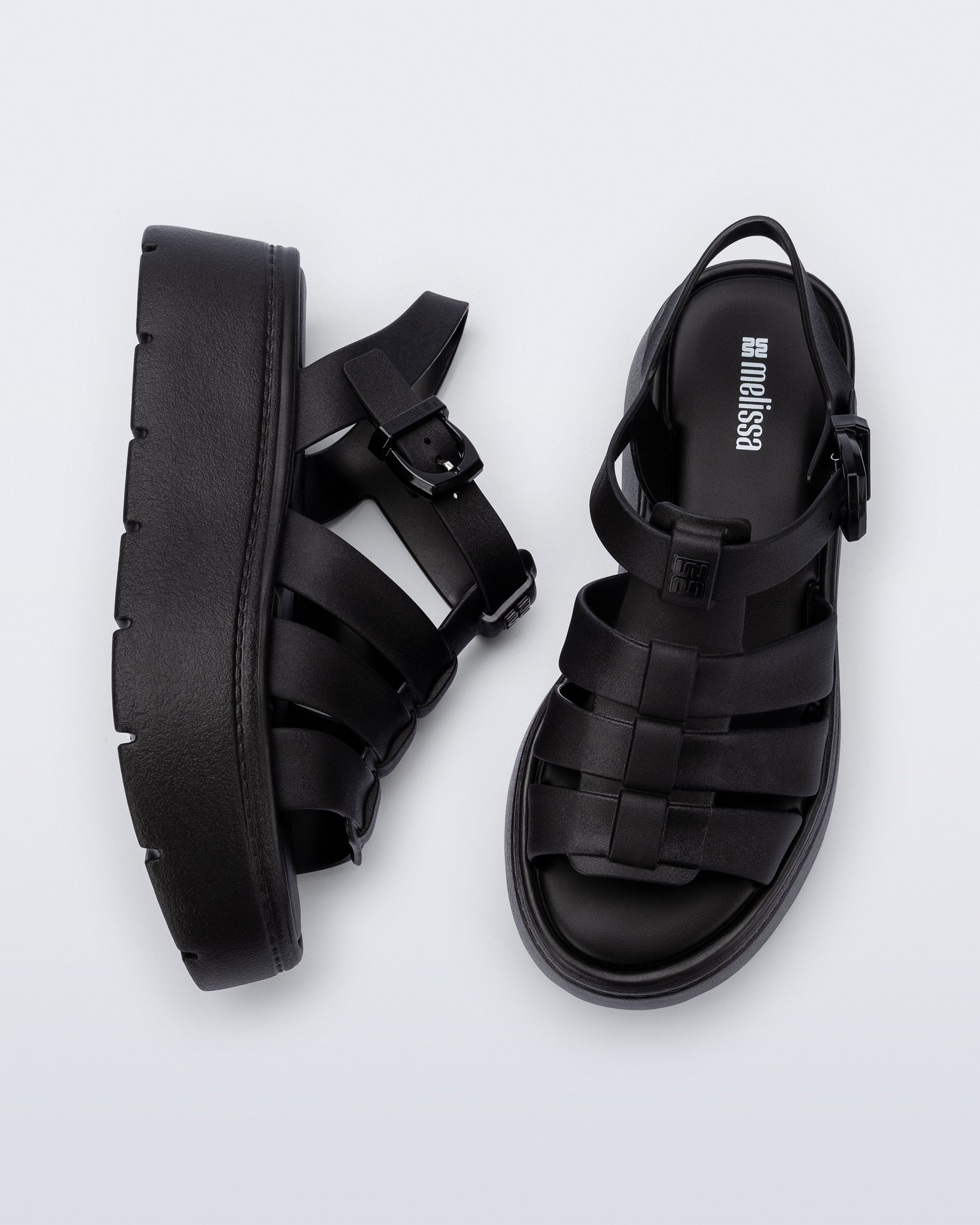 Melissa Up Platform siyah kadın sandalet, üstten görünüm – kayış ve platform taban detaylı.