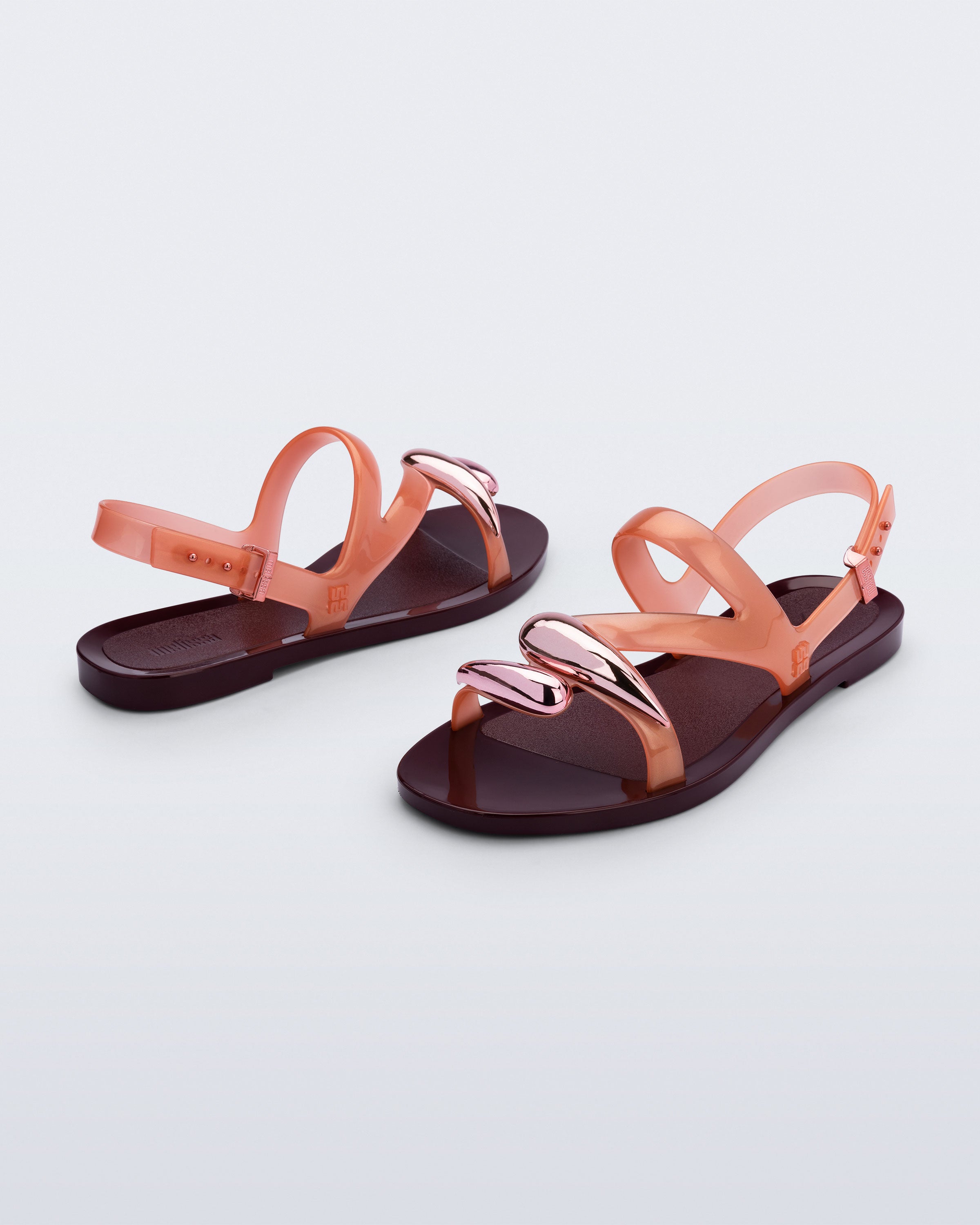 Melissa Iris Sandal bordo - perspektif çift sandalet görünümü