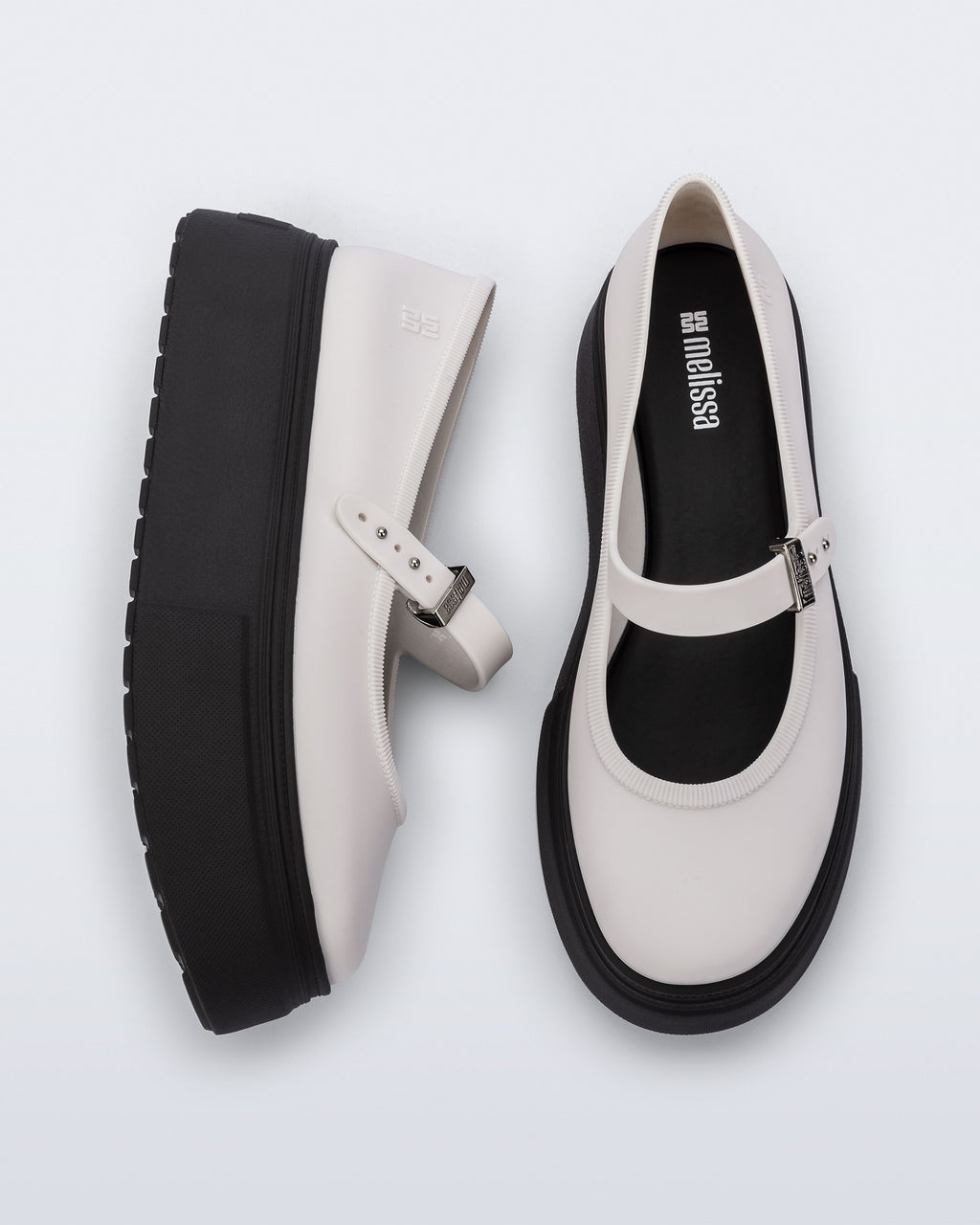 Melissa Soft Ballerina Platform beyaz siyah kadın ayakkabı - Mary Jane kayışlı platform taban babet üstten görünüm