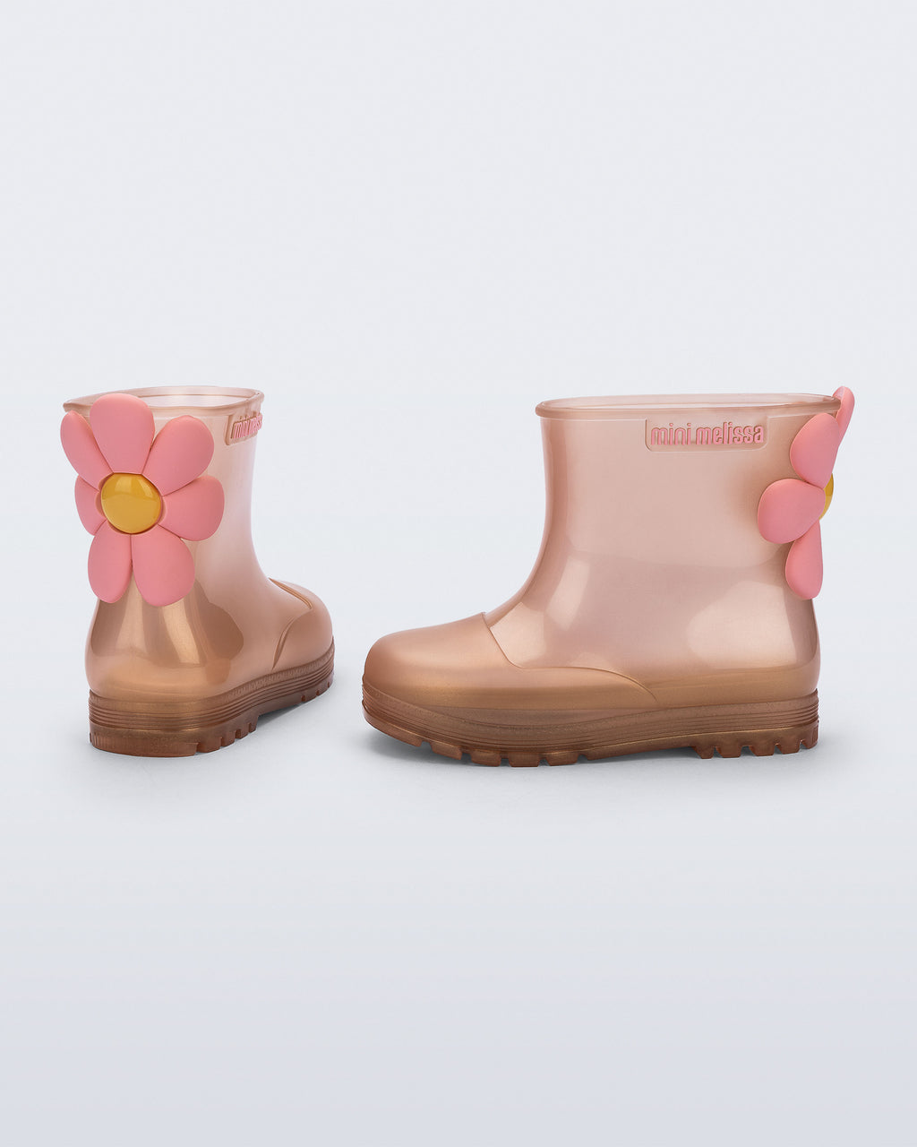 Ombre Mini Melissa Welly Bloomy çifti üstten açıyla; mat verniks kaplama net şekilde görünüyor.