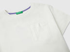Benetton Kız Çocuk Ekru Arkası Baskılı Yama Cepli Crop Tişört