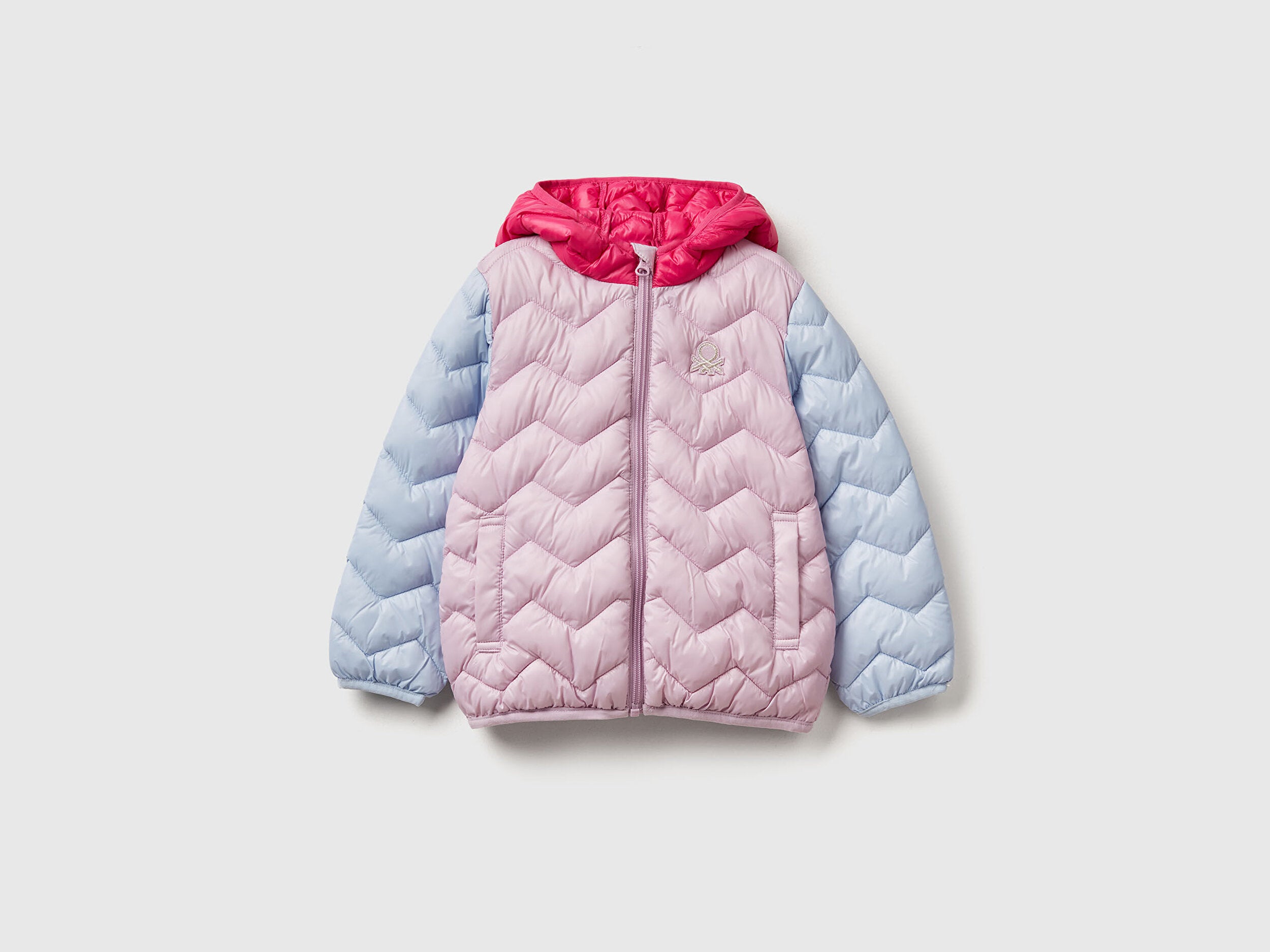 Benetton Bebek Lila-Pembe Kapüşonlu Mevsimlik Mont – Simli Logo İşlemeli