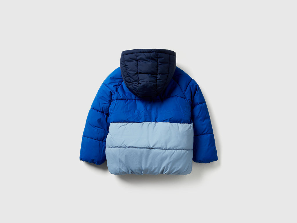 Benetton Erkek Bebek Açık Mavi-Gri Sol Göğsü Logo Yamalı Önü Cepli Kapüşonlu Fermuarlı Mont