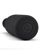 Cool Bottles Mono Black mat toz boya yüzey ve taban logosu yakın çekim