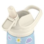 Cool Bottles Kiddies kulplu kapak ve silikon BiteFlow ağızlık yakın çekimi