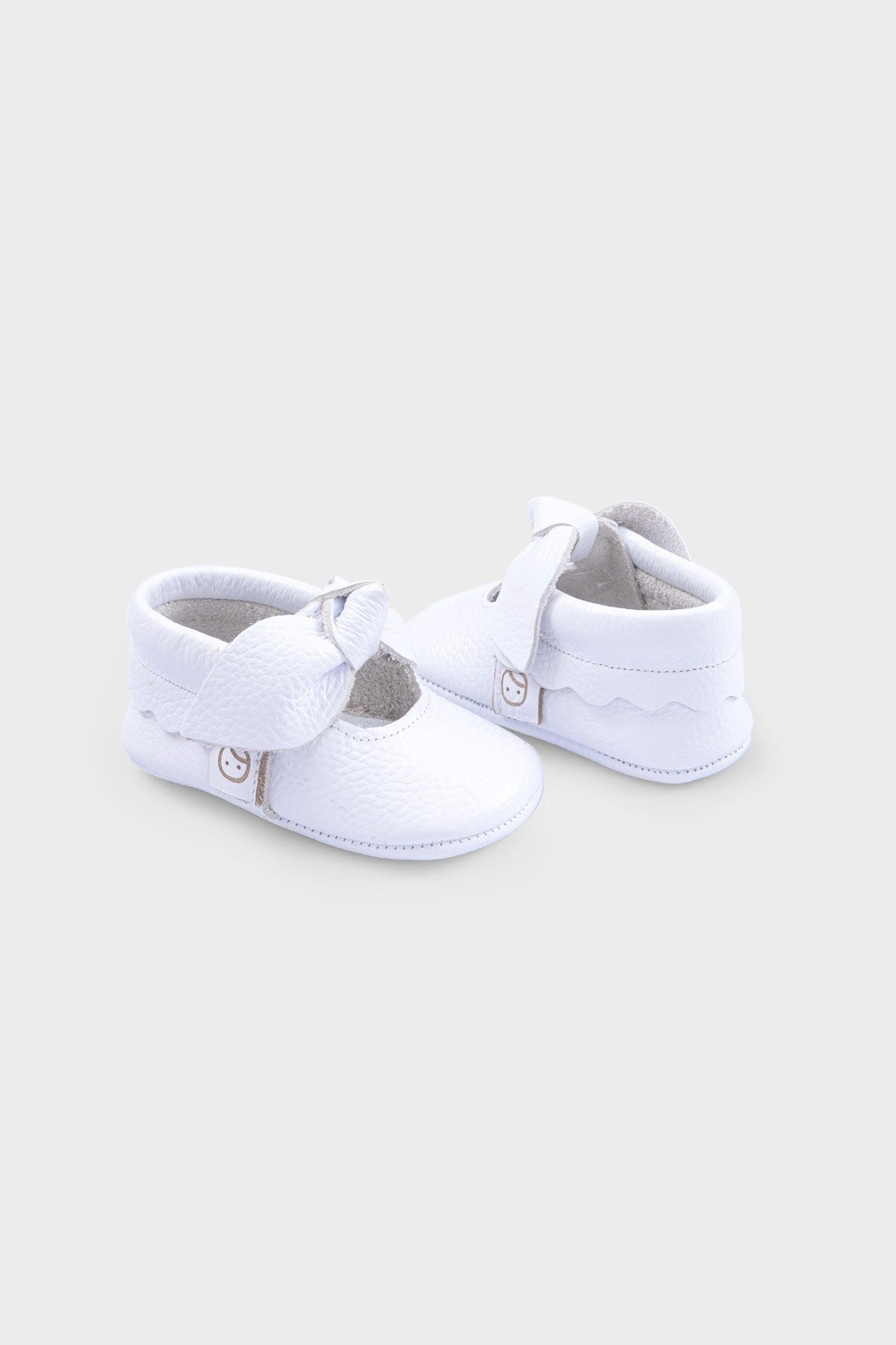Fiyonklu Deri Beyaz Bebek Patiği - Riki Baby&Kids