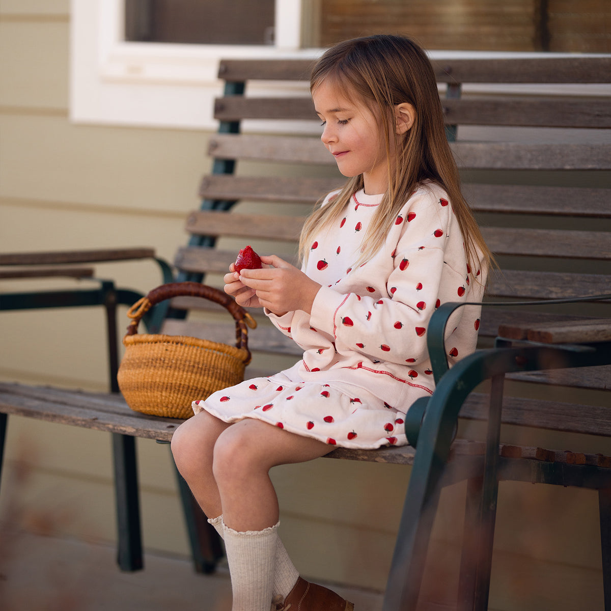 Organik Pamuk Çilek Desenli Kız Çocuk Eteği - Elastik Bel