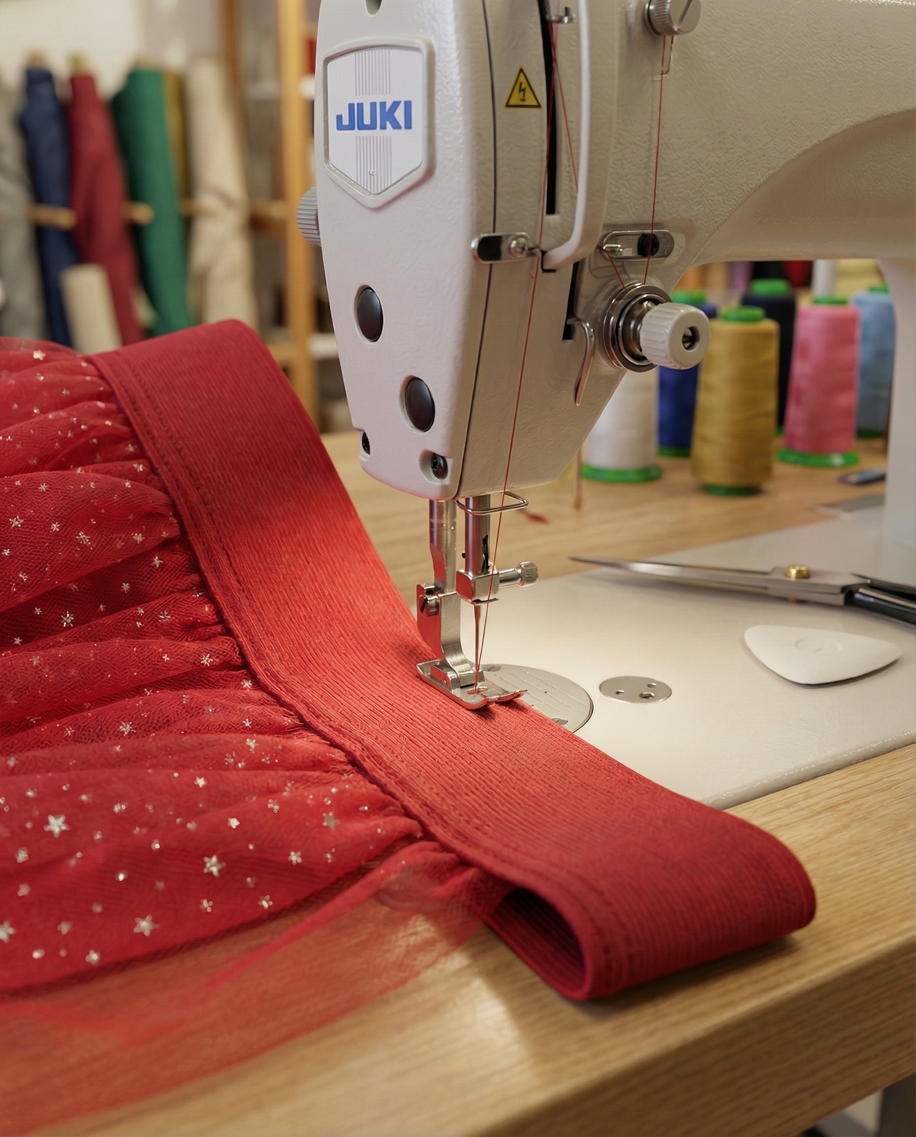 Yıldız Desenli Tüllü Özel Dikim Kırmızı Kız Çocuğu Eteği - Pamuk Astarlı