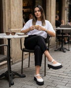 Melissa Platform beyaz ayakkabı kafe stili - siyah pantolon beyaz gömlek ile günlük platform babet kombini