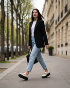 Melissa Platform beyaz ayakkabı sokak stili - jean ve siyah blazer ile platform Mary Jane kadın yürüyüş