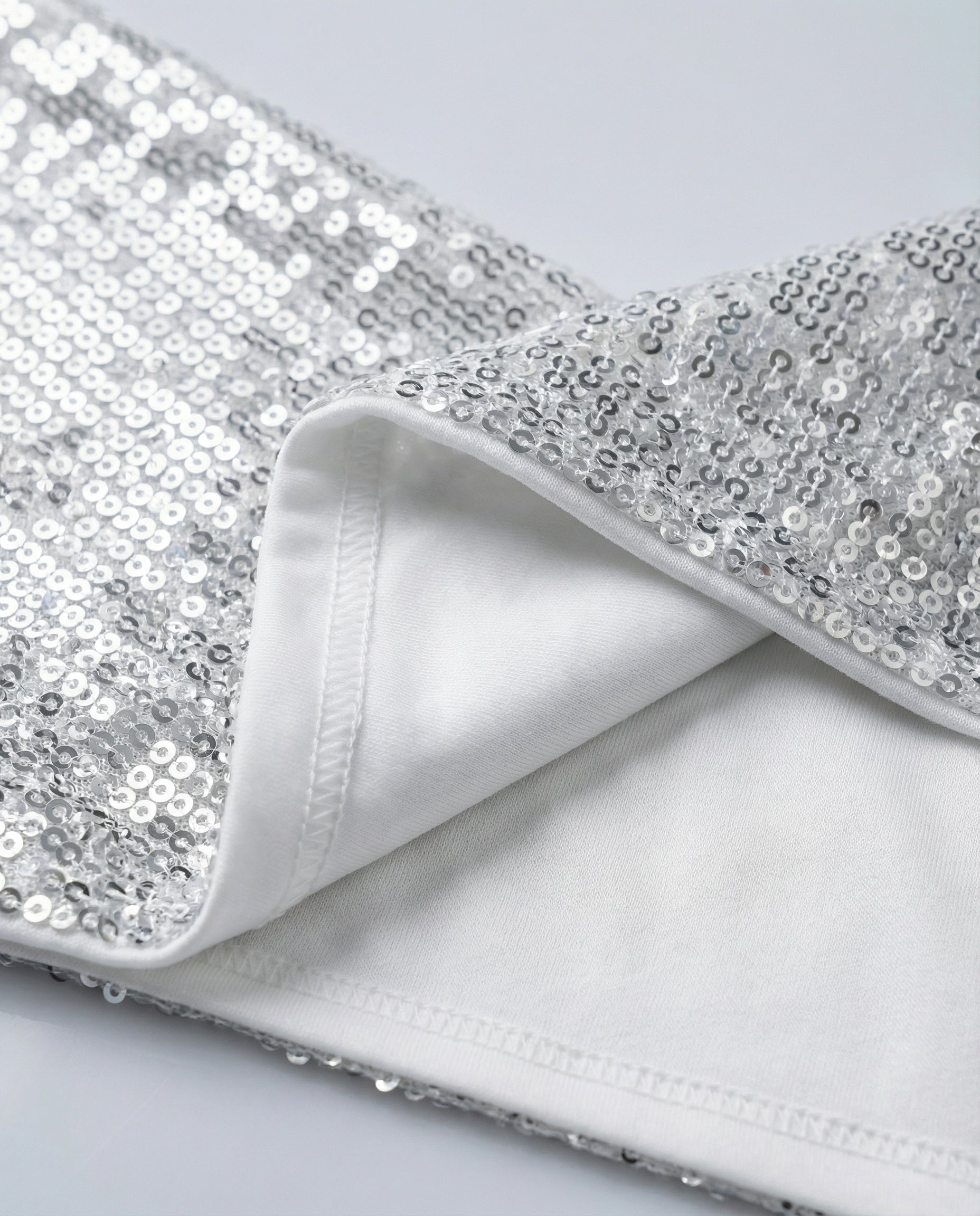 Red Sparkle Couture Set – Özel Dikim Pul Payet Ceket & Pantolon Takımı