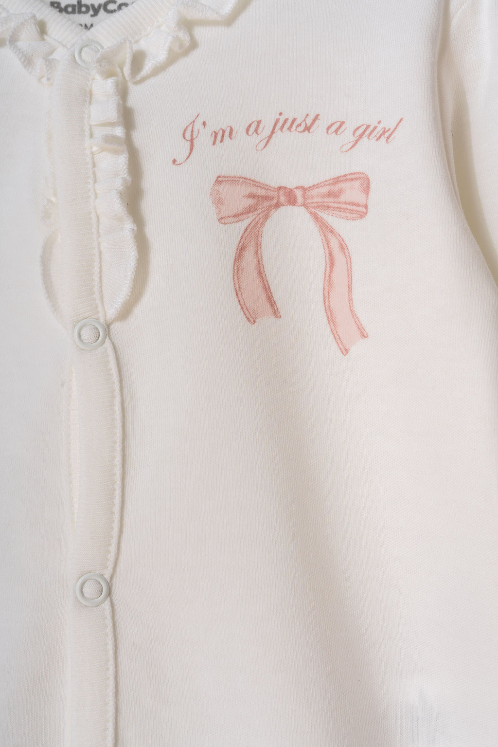 Organik Pamuk Fiyonklu Yazılı İki Parça Takım – Bow Koleksiyonu