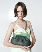 Melissa Glass Bag green - kadın kombini model üzerinde lifestyle