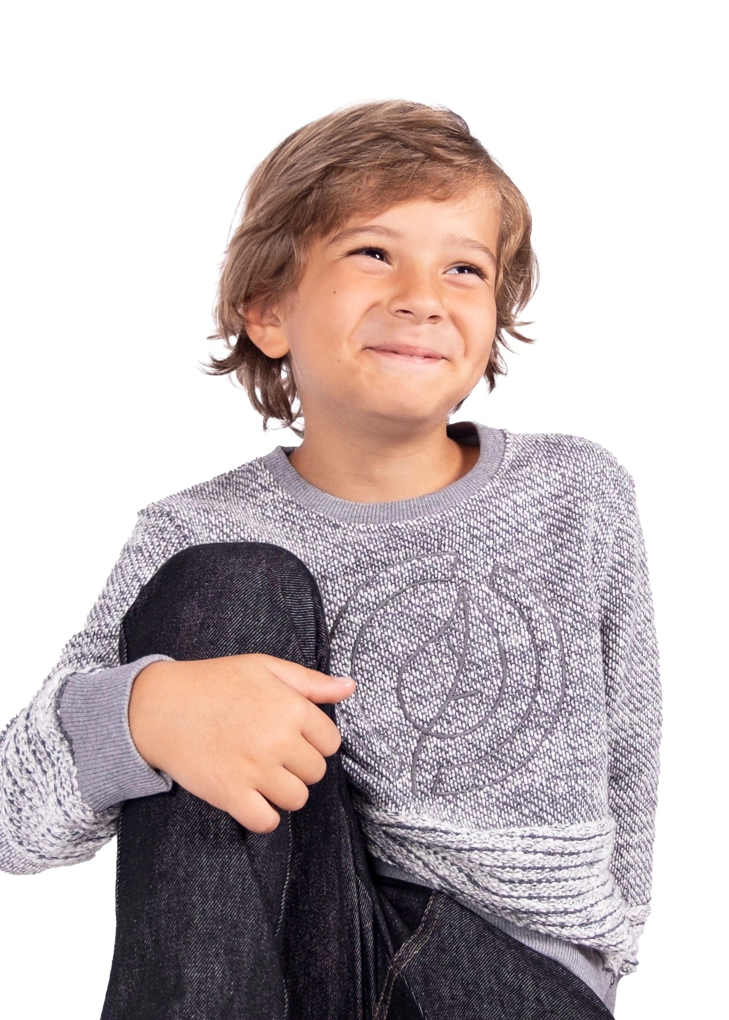 Gri erkek çocuk sweatshirt – %100 organik pamuk nakışlı örgü desenli