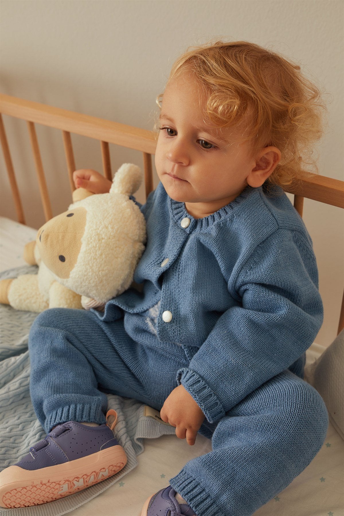 Organik Pamuk Kedi Desenli İndigo Triko 2’li Bebek Takımı | GOTS Sertifikalı Unisex Set