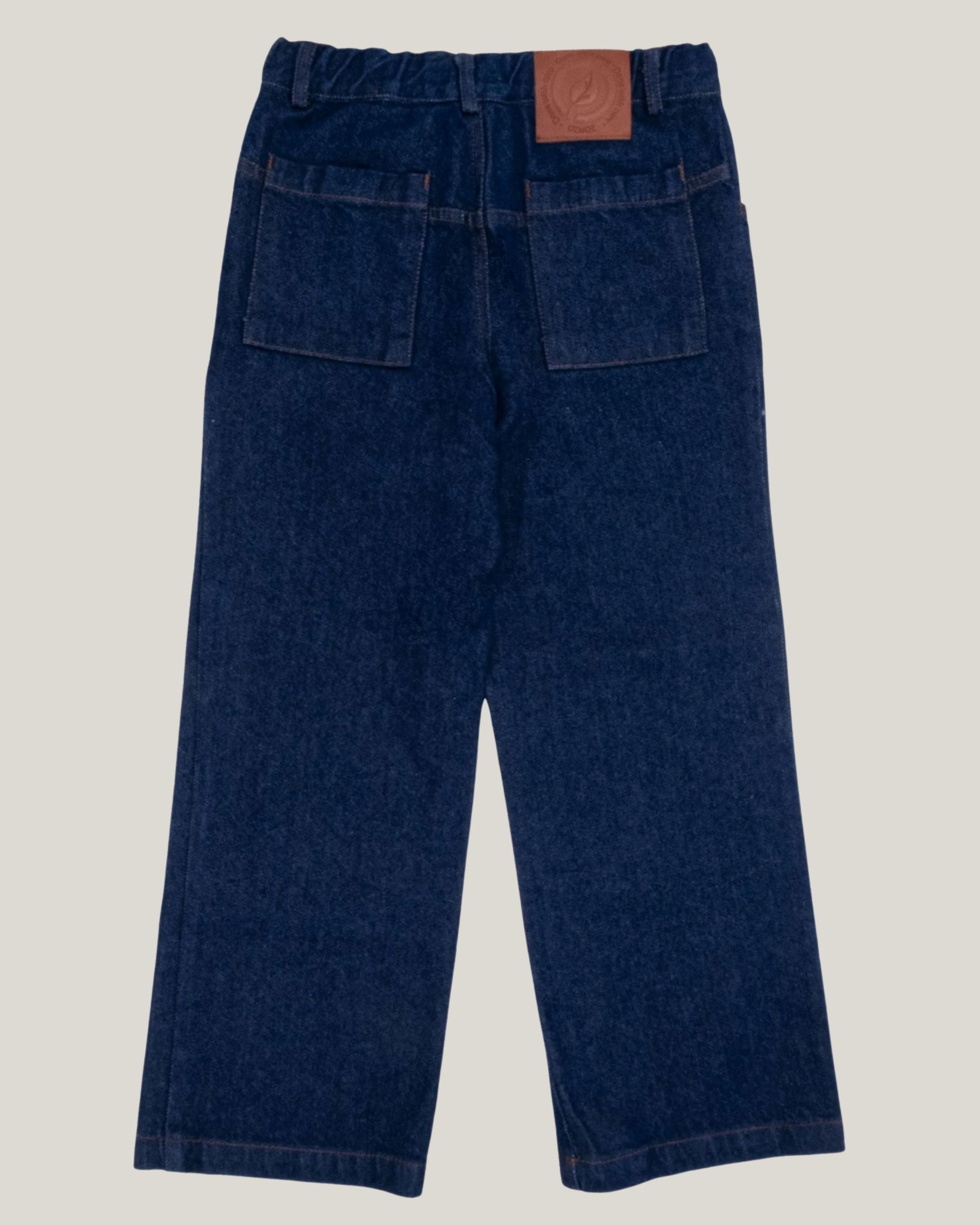 Ozmoz denim pantolon arka patch cep deri logo etiket flat lay lacivert erkek çocuk