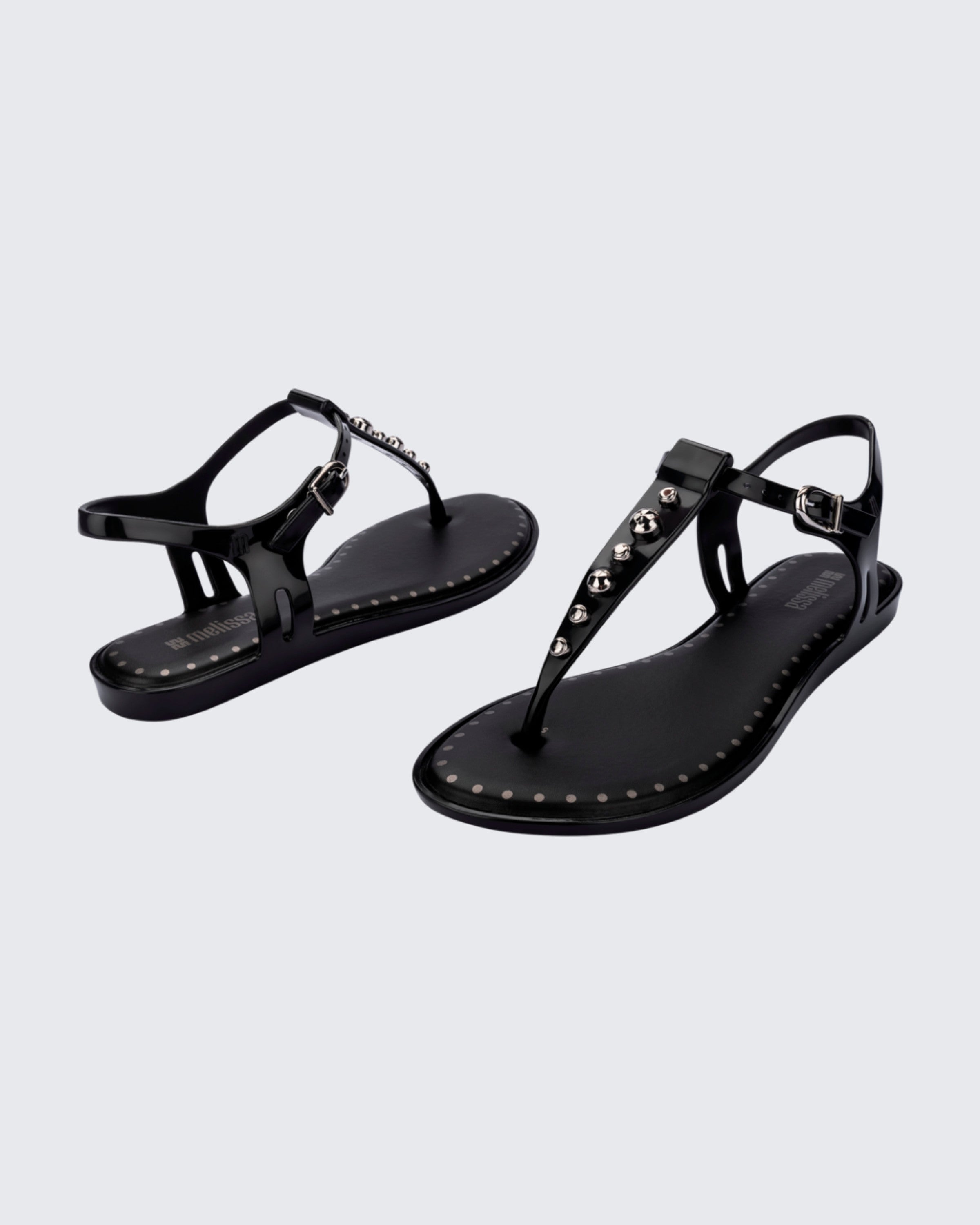 Minimalist ve şık tasarımlı orijinal Melflex Melissa Solar Boho siyah kadın sandalet çapraz görünüm