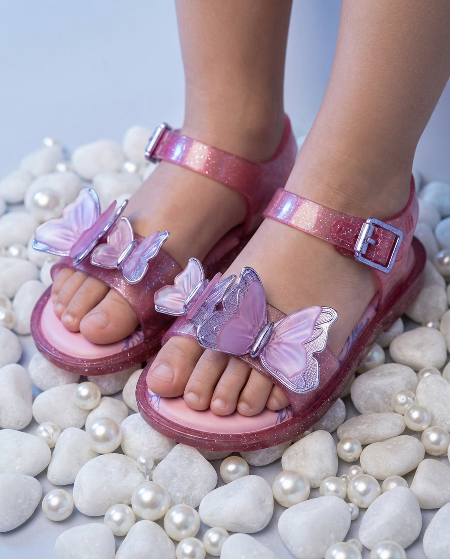 Mini Melissa Fly Sandal III Sedefli Beyaz Sandalet - Çift Kelebek Aplikeli Kız Çocuk Ayakkabısı - İnci ve Ay Işığı Temalı Yakın Çekim