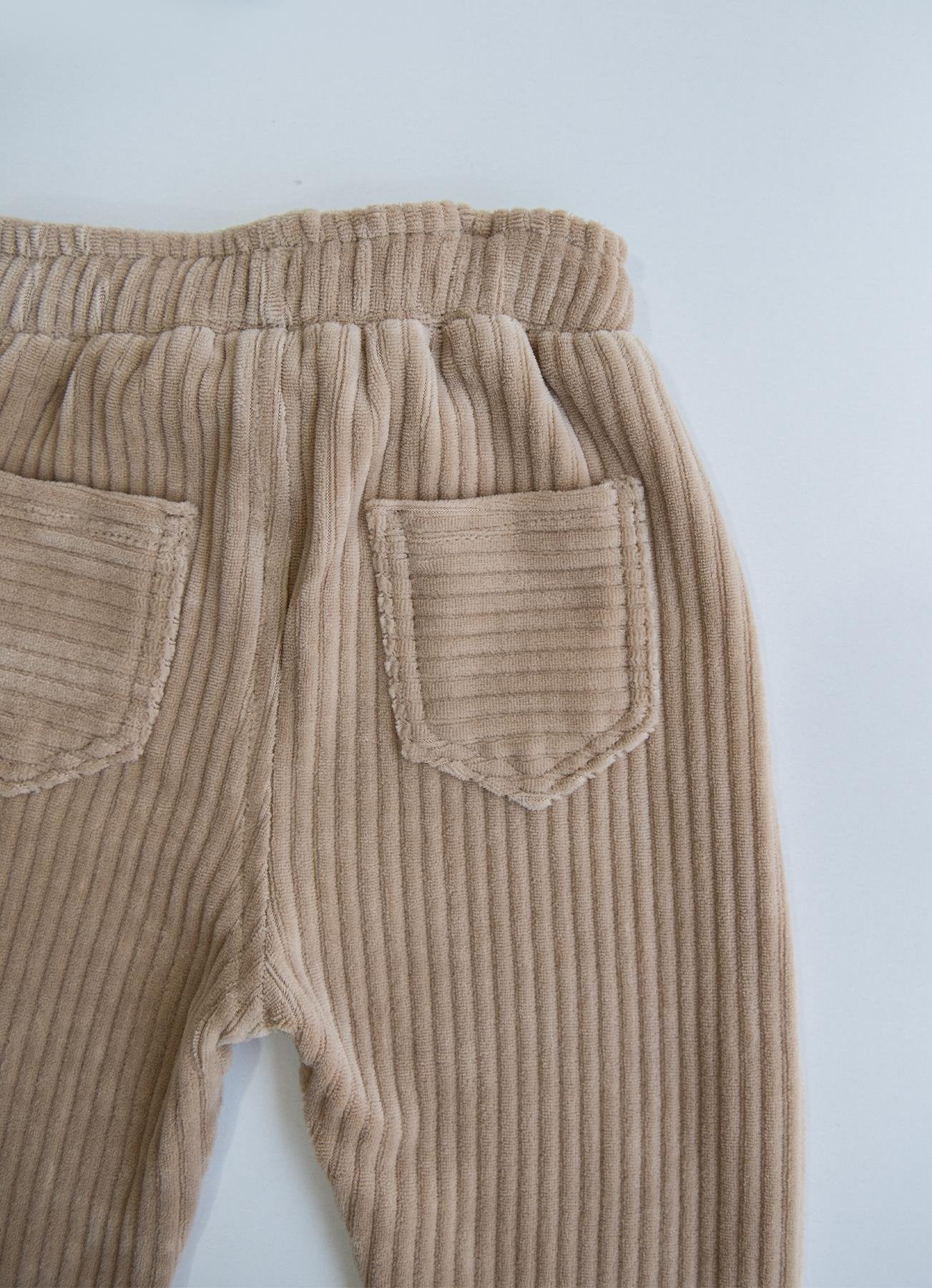 Organik Pamuk Köpek Nakışlı 2’li Takım – Kadife Pantolon & Sweat