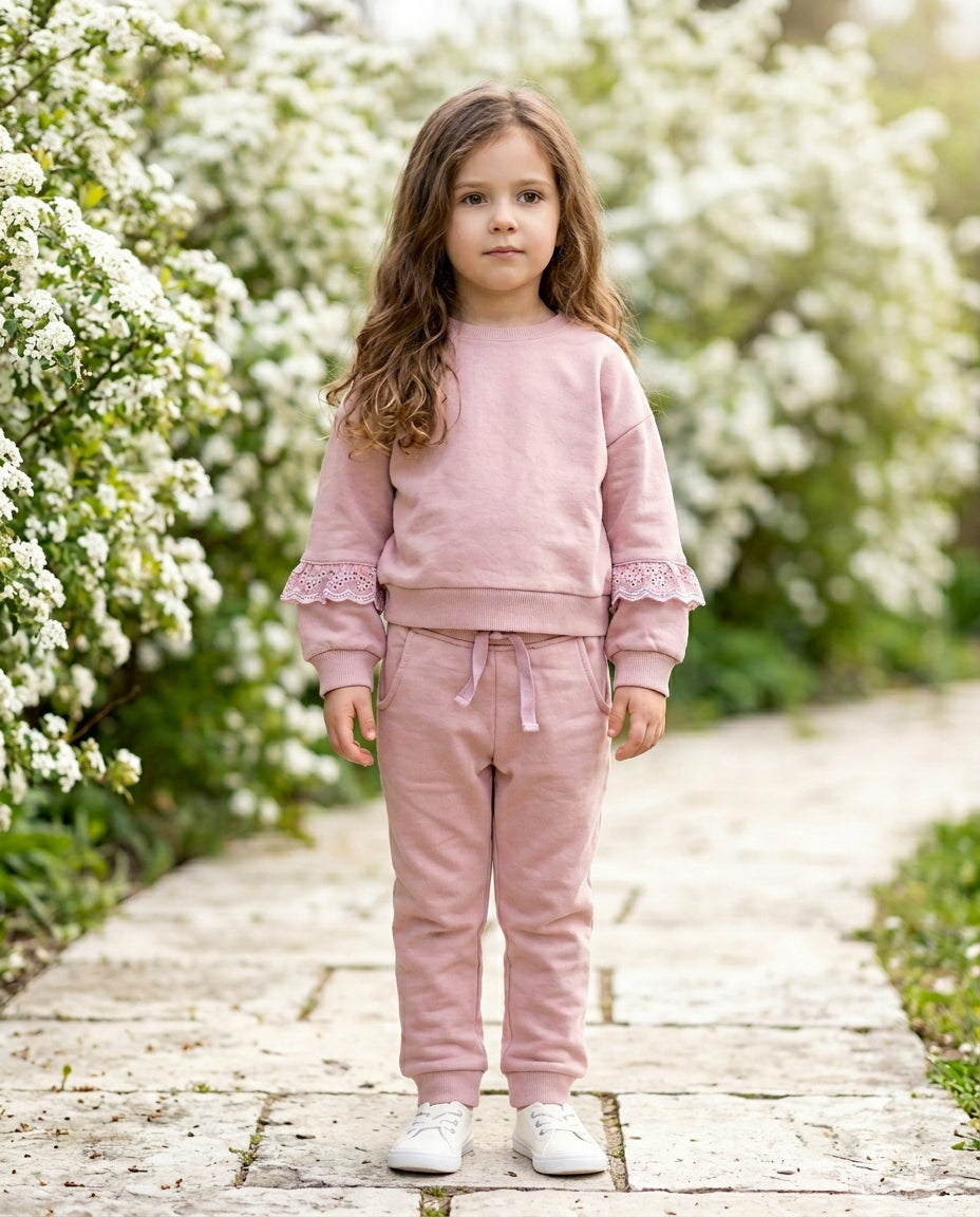 Ozmoz pudra pembe eşofman altı sweatshirt kombin kız çocuk bahar bahçe lifestyle