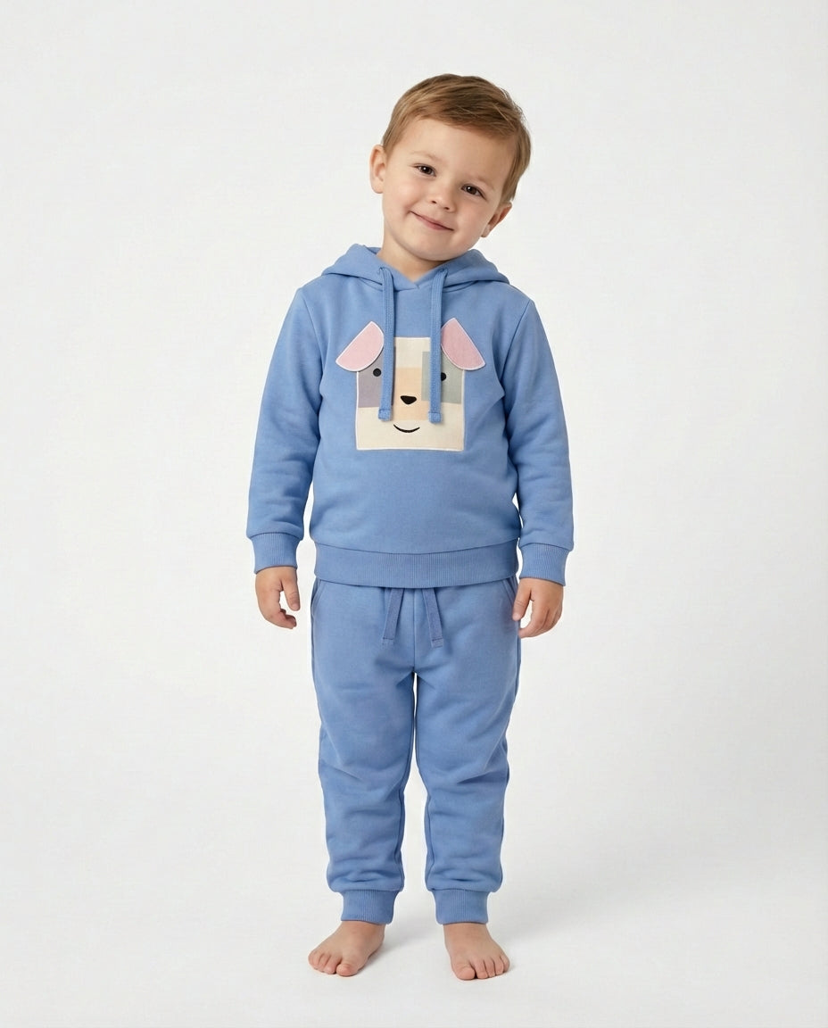 %100 organik pamuk mavi unisex çocuk eşofman takımı önden manken üzerinde görünüm