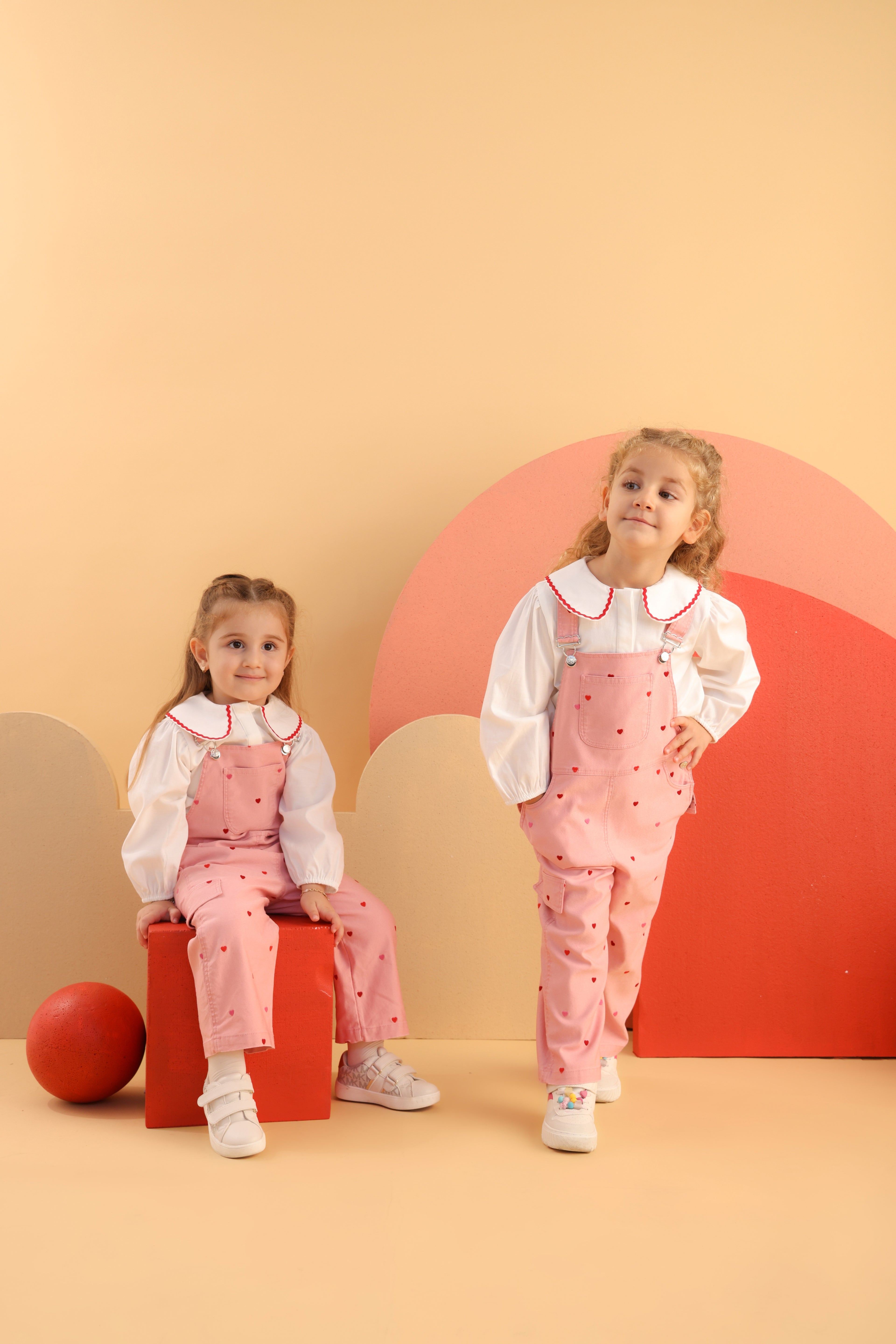 Patique SweetHearts Denim Salopet Set – Yumuşak Denim + Scallop Yakalı Gömlek