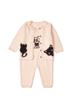 Organik Pamuk Pembe Kedi Desenli Triko Kız Bebek Takımı (Hırka & Salopet)