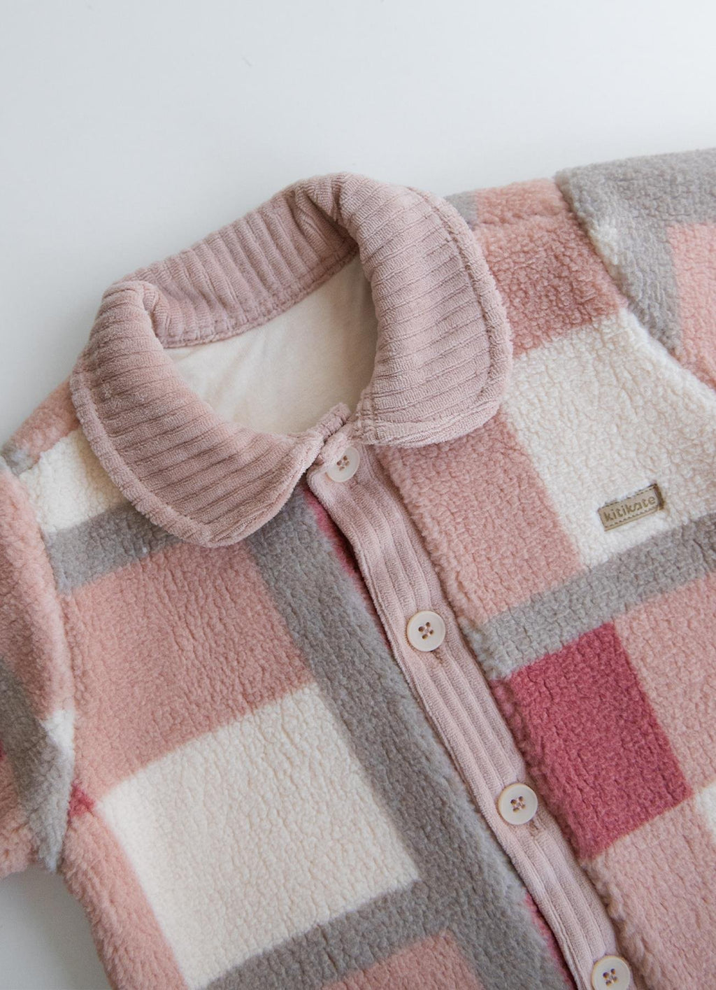 Pastel Kare Desenli Kadife Dokulu Pembe Ceket – Yumuşacık Puffie