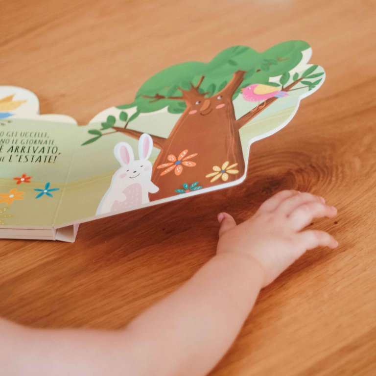Sassi Shaped Books: Mevsimler – Şekilli ve Kafiyeli İlk Doğa Kitabım