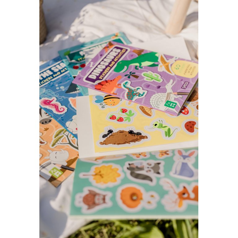 Stickers and Activities: The Forest – Orman Hayvanları Temalı Stickerlı Etkinlik Kitabı (3+ Yaş)