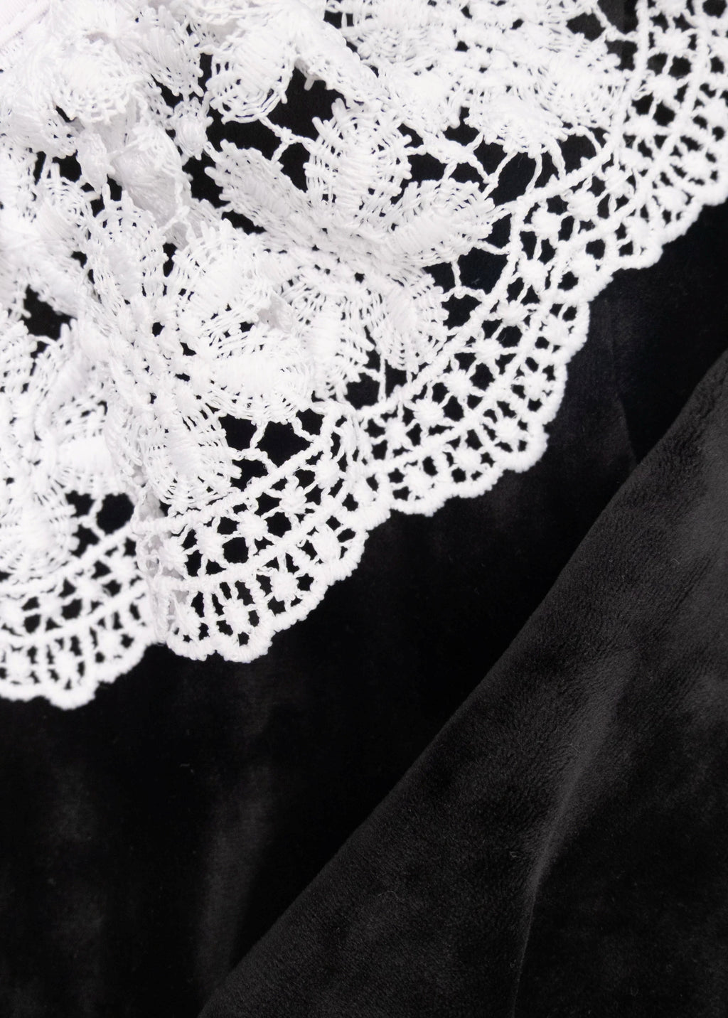 Dantel Yaka Yumuşacık Siyah Kadife Minik Kız Çocuk Elbise