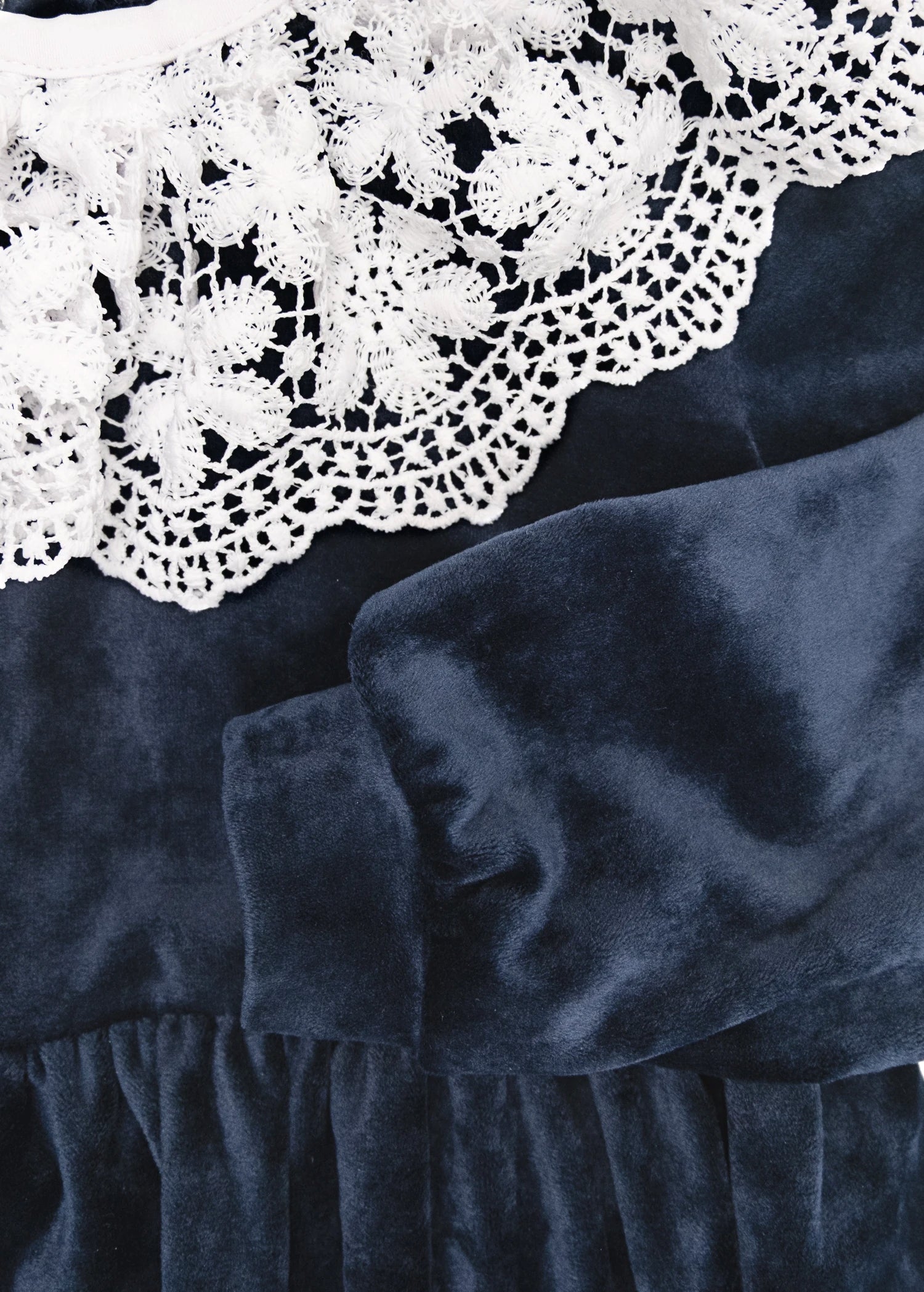 Dantel Yaka Yumuşacık Lacivert Kadife Minik Kız Çocuk Elbise