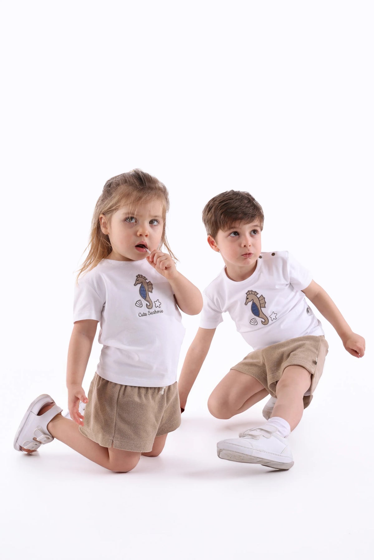Havlu Nakışlı Yazlık Minik Unisex Çocuk Şortlu Takım